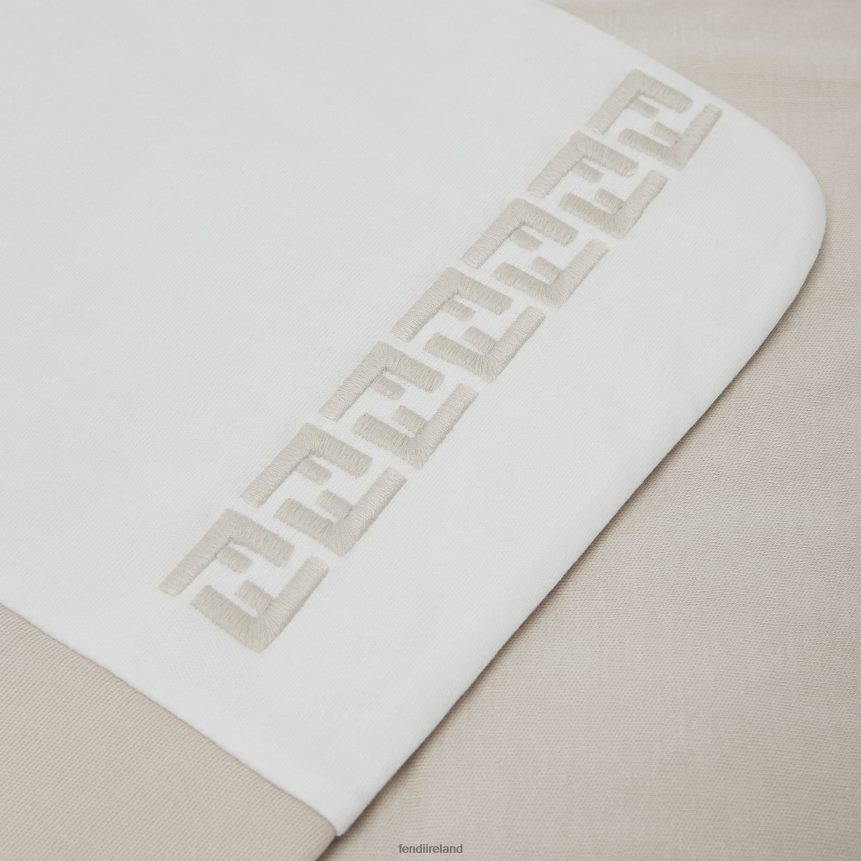 Fendi Kids Jersey Baby Blanket R06TFR2787 Accessories Fashion